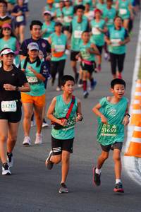 BIB: 572, 53219, 0002, 51659
                            <button type="button" onclick="openModal(10510778)" class="btn btn-primary btn-sm float-right btn-popup" data-toggle="modal" data-target=".modal-high-quality">
                        <i class="fas fa-shopping-cart"></i> Add to Cart
                    </button>
                                            <button type="button" onclick="isThisMe(10510778, true)" class="btn btn-success btn-sm float-right btn-popup btn-isme hidden" data-toggle="tooltip" data-placement="bottom" title="นี่คือรูปของคุณใช่ไหม คลิกที่นี่เพื่อเอาเข้าอัลบั้ม">
                        <i class="fas fa-plus"></i> Add to album
                    </button>
                    <button type="button" onclick="isThisMe(10510778, false)" class="btn btn-warning btn-sm float-right btn-popup btn-isnotme hidden">
                        <i class="fas fa-ban"></i> Remove from album
                    </button>